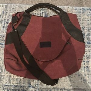 Modern and chic Cranberry sling bag